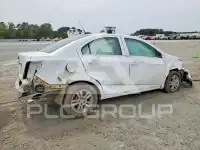 2016 Chevrolet Sonic фото