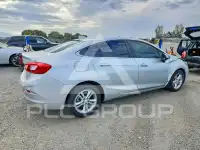 2016 Chevrolet Cruze photo