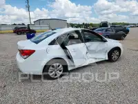 2016 Chevrolet Cruze photo
