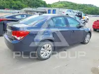 2016 Chevrolet Cruze photo