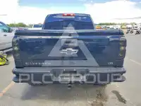 2016 Chevrolet Silverado photo