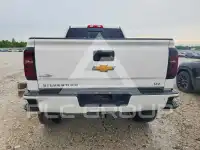 2016 Chevrolet Silverado photo