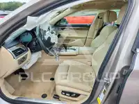 2016 BMW 740 фото