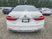 2016 BMW 750 photo