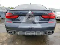 2016 BMW 750 фото