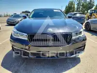 2016 BMW 750 photo
