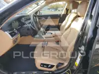 2016 BMW 750 фото