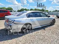 2016 BMW 750 фото