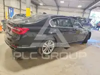 2016 BMW 750 фото