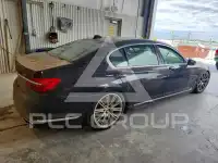 2016 BMW 750 фото