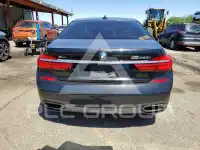 2016 BMW 750 фото
