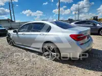 2016 BMW 750 фото
