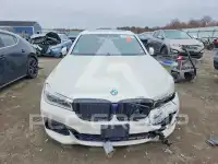 2016 BMW 750 photo