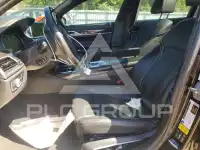 2016 BMW 750 photo