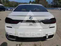 2016 BMW 750 photo