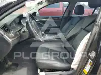 2016 BMW 528 photo