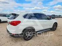 2016 BMW X1 photo