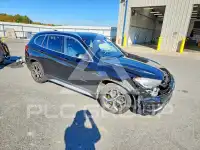 2016 BMW X1 photo