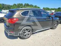 2016 BMW X1 photo