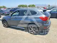 2016 BMW X1 фото