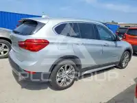2016 BMW X1 фото