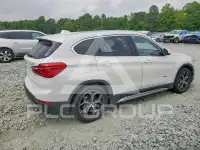 2016 BMW X1 photo