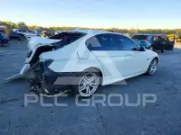 2016 BMW 550 фото