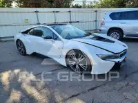 2016 BMW I8 фото