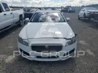 2016 Jaguar XF photo