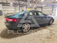 2016 Jaguar XF photo