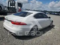 2016 Jaguar XF photo