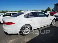 2016 Jaguar XF photo