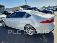 2016 Jaguar XF photo