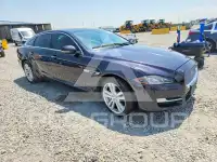 2016 Jaguar XJ photo