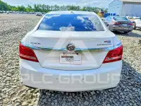 2016 Buick LACROSSE photo