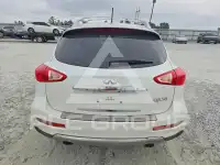 2016 Infinity QX50 photo