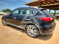 2016 Infinity QX50 photo