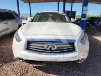 2016 Infinity QX70 photo