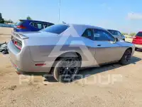 2016 Dodge CHALLENGER фото