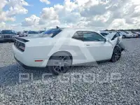 2016 Dodge CHALLENGER photo