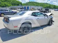 2016 Dodge CHALLENGER фото