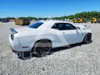 2016 Dodge CHALLENGER photo