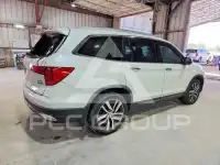 2016 Honda PILOT photo