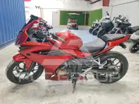2016 Honda CBR photo