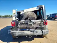 2016 Jeep WRANGLER фото