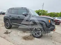2016 Jeep Renegade photo