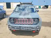 2016 Jeep Renegade photo