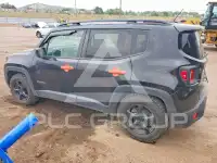 2016 Jeep Renegade photo