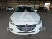 2016 Mazda 3 photo