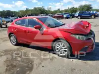 2016 Mazda 3 photo